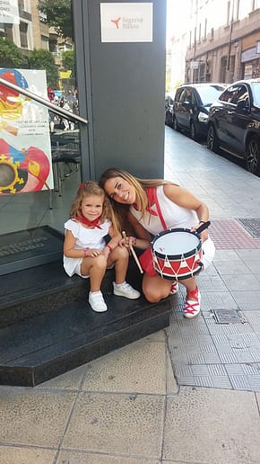 Samantha Echarri Michelena y su hija, Claudia Abárzuza Echarri. Fiestas de Estella de 2019.