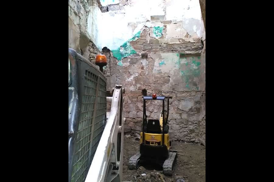 Reaparece un muro que podría pertenecer a la antigua iglesia de San Martín