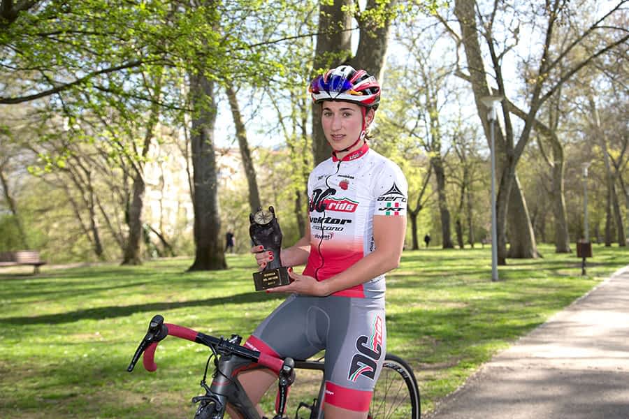 PRIMER PLANO – Ainara Elbusto Arteaga – Ciclista – “No esperaba el premio, pero sube la moral”