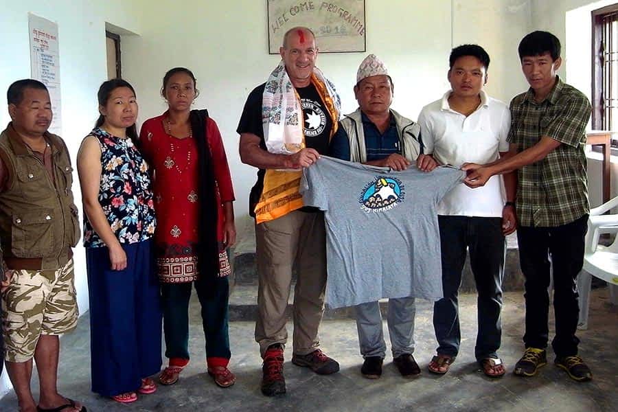 El estellés Julio de Iñigo conoció el proyecto de Sos Himalaya en Nepal