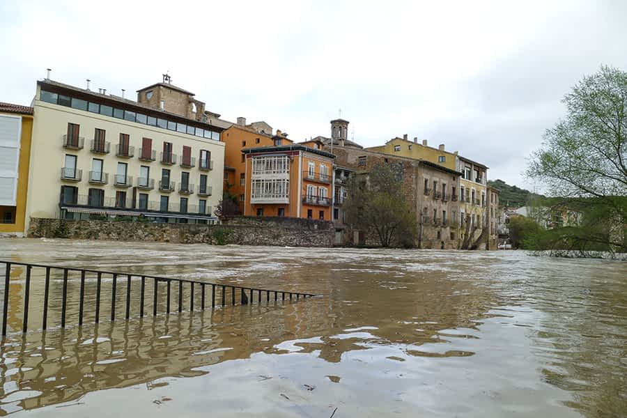 El río Ega alcanzó en Estella los 4’08 m de nivel