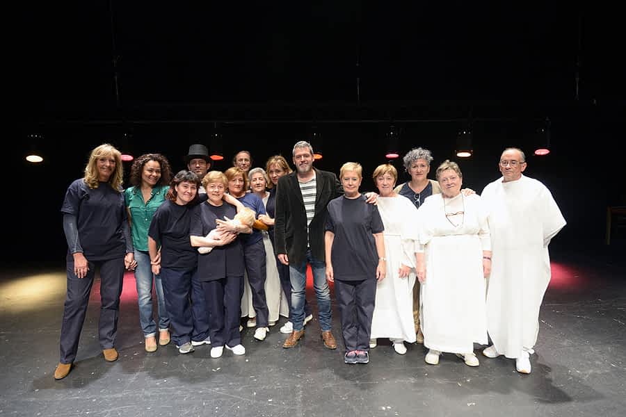 ASOCIACIONES – Taller de teatro Blanca Cañas – Nueva etapa sobre el escenario