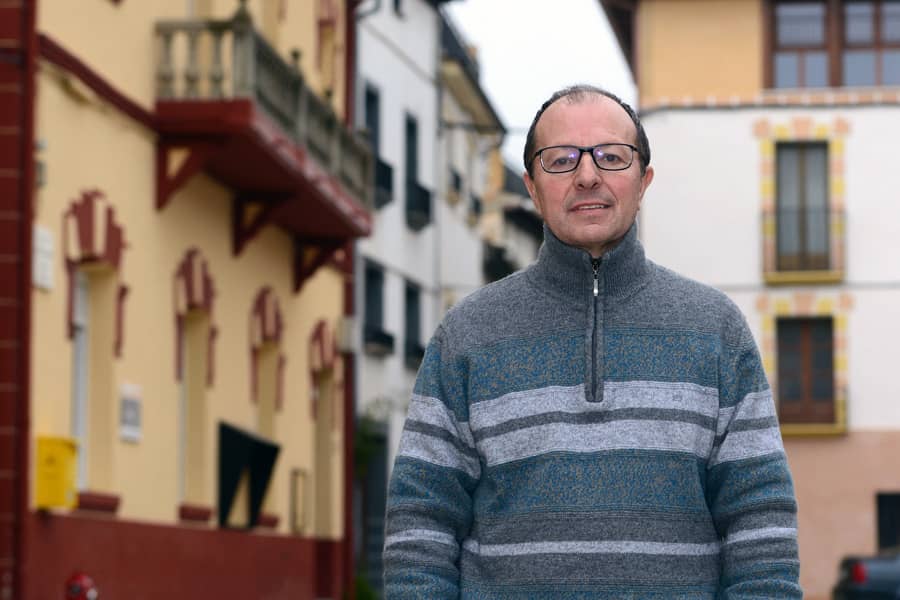 NUESTROS ALCALDES – Miguel Ros – Abárzuza – “La escuela rural es un proyecto de suma importancia para la revitalización de pueblos y valles”