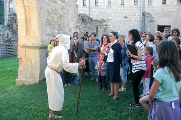 Un paseo teatral por la historia del Monasterio de Iranzu