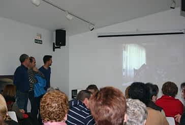 Cirauqui acogió la presentación del documental ‘Val de Mañeru, tejiendo valle’