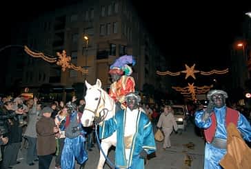 Olentzero y los tres Reyes Magos regresan a la ciudad