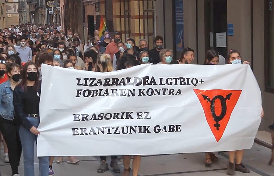 Manifestación en respuesta  a una agresión homófoba en Tierra Estella