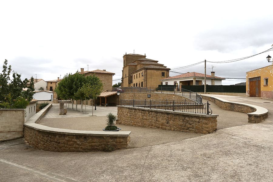 Imagen de la plaza de los Fueros de Luquin.