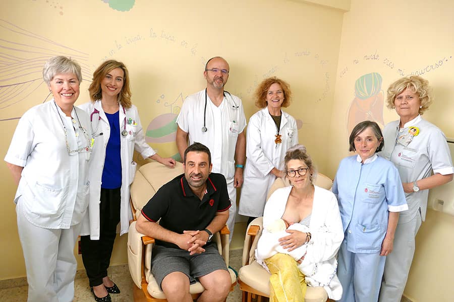 El Hospital García Orcoyen, reconocido por sus prácticas de apoyo a la lactancia