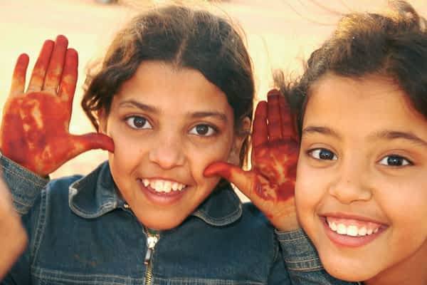 Amigos del Sahara busca familias de acogida para niños saharauis en verano