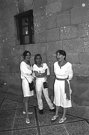 14. 1998. Loreto y María Jordana y Conchita Roa.