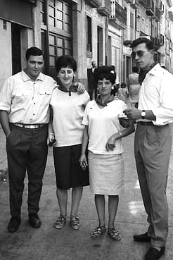 27. 1966. Jesús, Mª Carmen, Camino y Antonio.