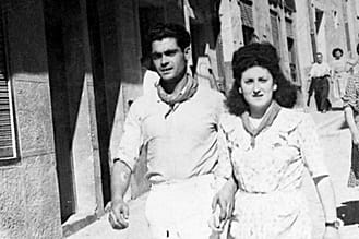 1947. La pareja formada por Ángel Carretero y Concepción Gómez, también en la cuesta