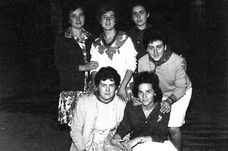 21. 7 de agosto de 1961. Sara, Beni, Asun, Mª Carmen, Angelines y Mª Esther.
