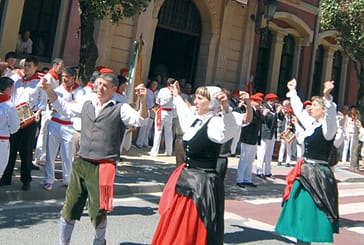 El grupo de danzas Larraiza comienza sus ensayos  en la casa de la juventud María Vicuña