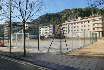 El Ayuntamiento habilita una pista deportiva en el Sector B