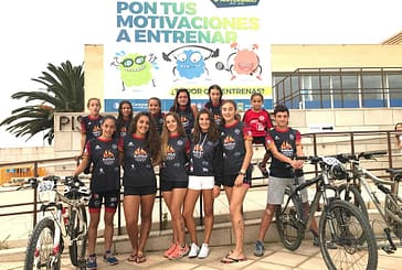 Las triatletas Alba Escobar y Jenny López-Roso, campeonas juvenil e Infantil, respectivamente, en los JDN