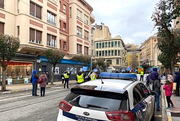 Una concentración de Policía Municipal retrasó el inicio del Pleno de enero