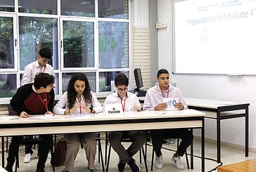 Destacada participación del colegio El Puy en el Torneo de Debate de la UPNA