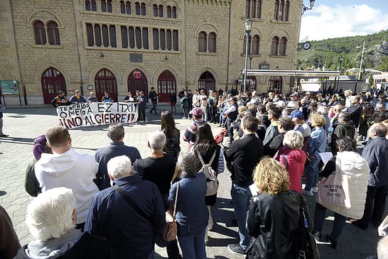 Trescientas personas se manifiestan en contra del cierre de Tenerías Omega