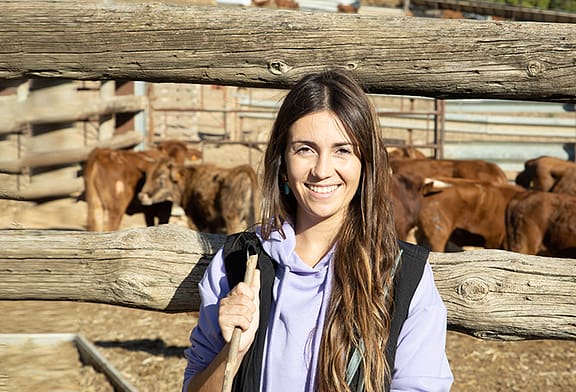 PRIMER PLANO - ALBA RETA - INGENIERA AGRÓNOMA - “Conozco a muchas hijas de ganaderos que, como yo, quieren seguir en ello”
