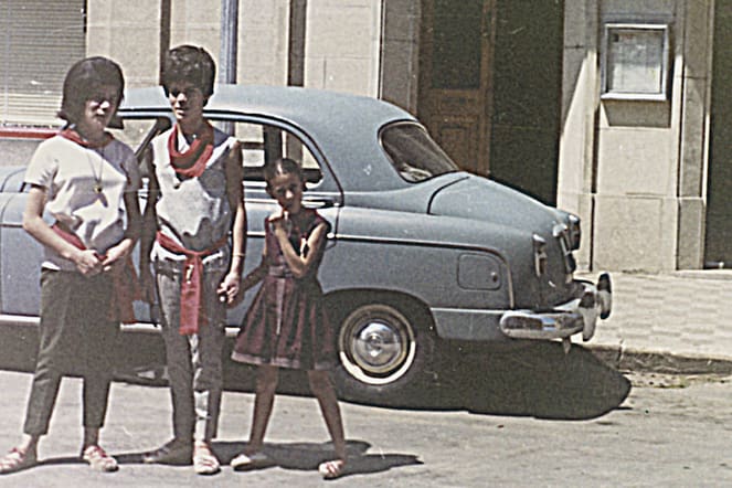 Fiestas de 1962. Mª Ángeles y Meli Mañeru con su sobrina Begoña Astarriaga