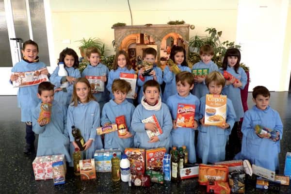 El colegio El Puy recoge 600 kilos de alimentos para Cáritas