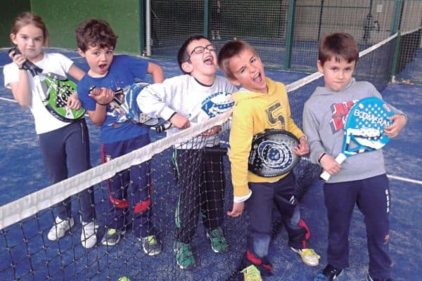 Un torneo de pádel infantil reunió a 40 niños en Ardantze