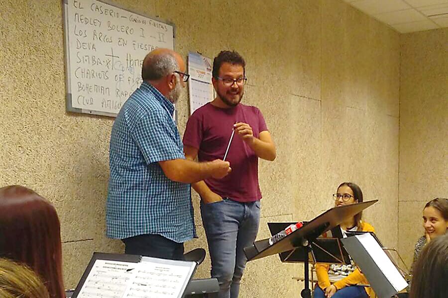 Isaac Irimia, nuevo director de la Unión Musical Estellesa