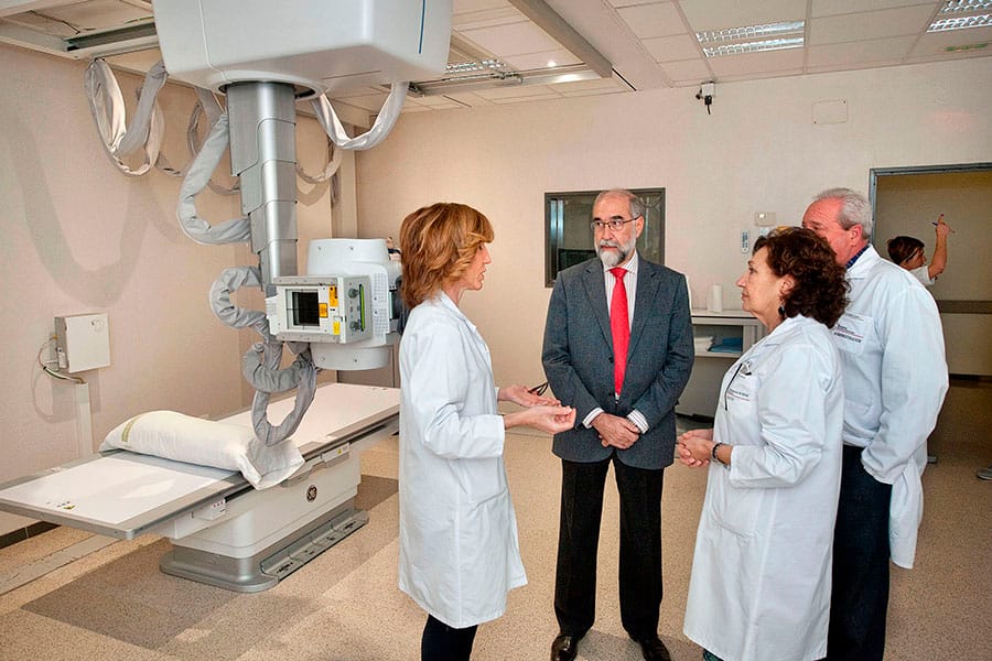El hospital García Orcoyen incorpora un mamógrafo y un equipo de rayos x