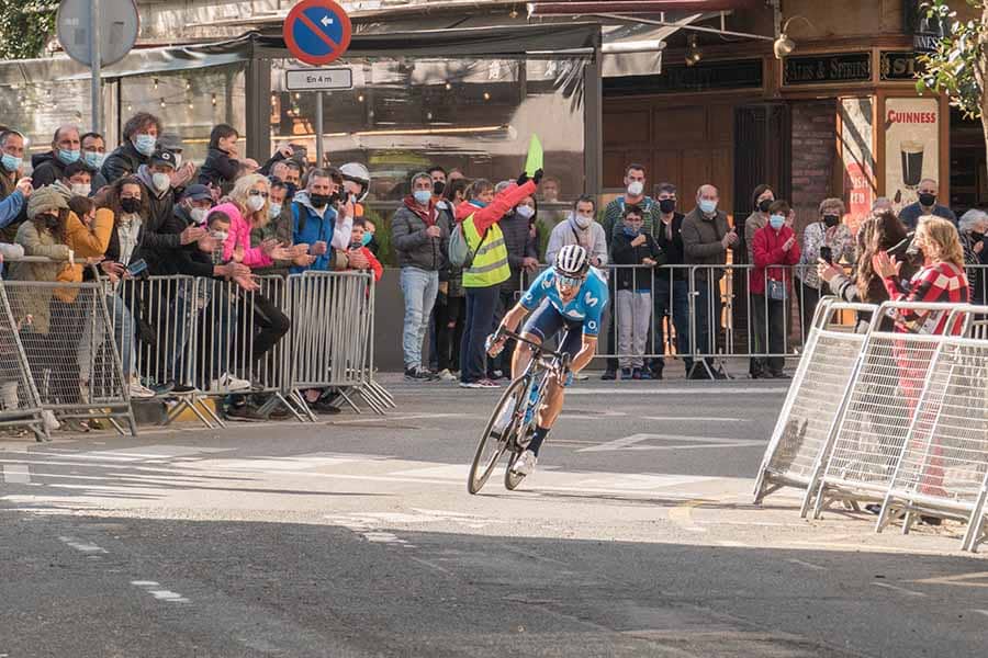 Alejandro Valverde consiguió su triplete en Estella