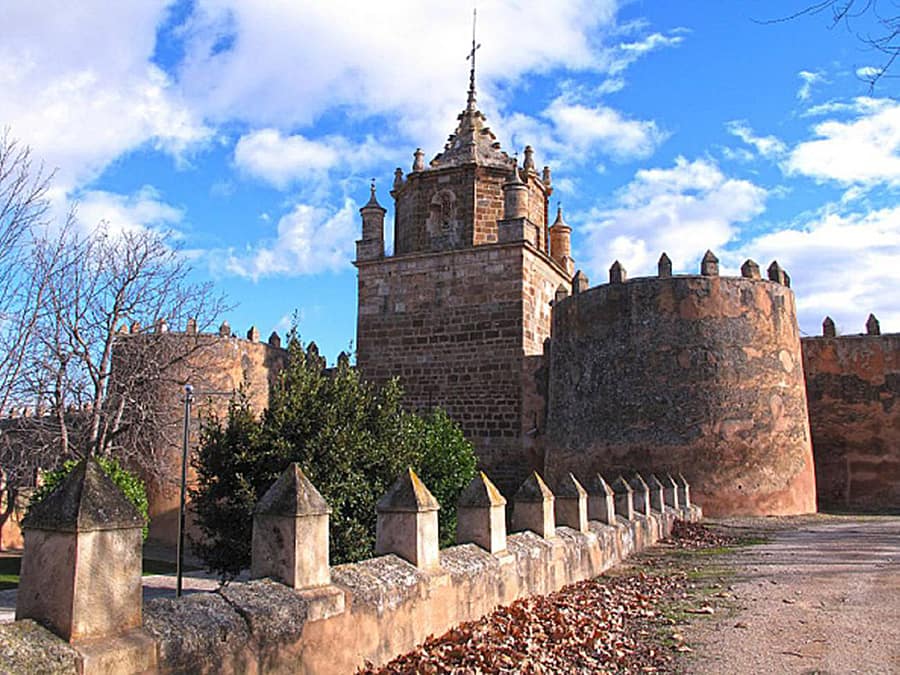 La Asociación de Mujeres Mendisaura organiza una excursión al monasterio de Veruela y Tarazona y un viaje a Valencia