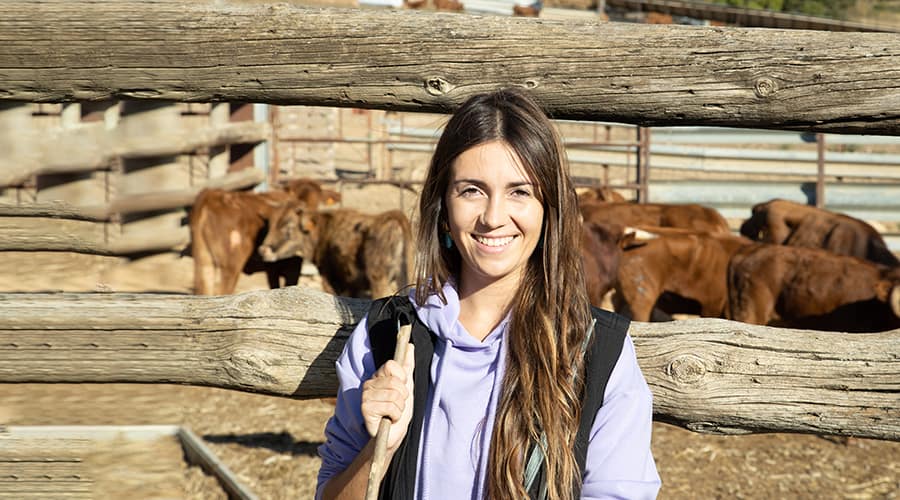 PRIMER PLANO – ALBA RETA – INGENIERA AGRÓNOMA – “Conozco a muchas hijas de ganaderos que, como yo, quieren seguir en ello”