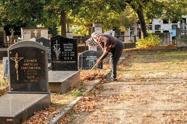 Horario especial en el cementerio de Estella del 29 de octubre al día 1