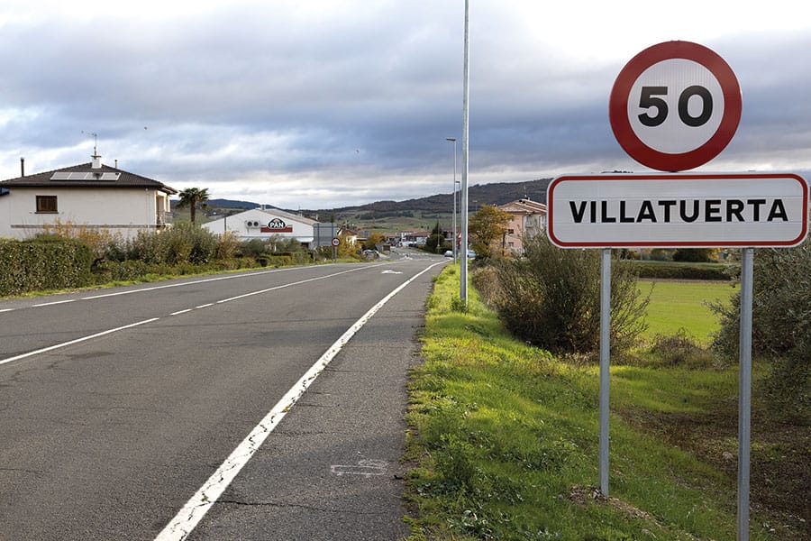 Firmas en favor del control de la velocidad en la travesía de Villatuerta