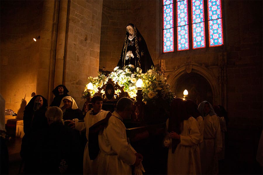 El traslado de  la Dolorosa abrió el programa de Semana Santa en Estella