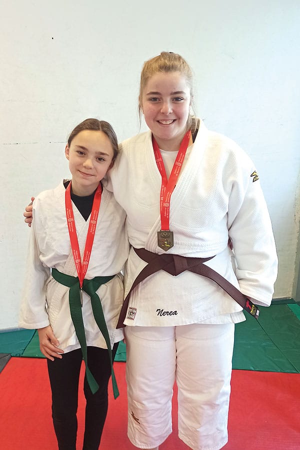 Azahara Echeverría y Nerea García, Oro en el Campeonato Navarro Infantil y Cadete de Judo